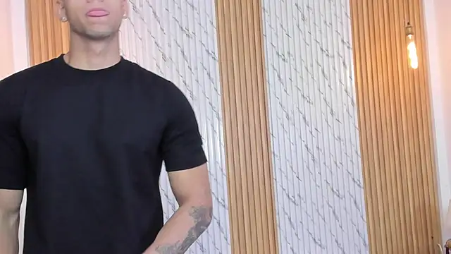 thomas walker0 online show from November 15, 2025, 12:02 pm