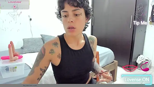 natt op online show from April 7, 2026, 12:11 am