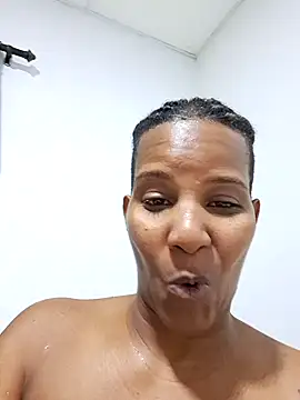 Snapshot of VikysDavis chatting on October 7, 2025, 3:25 am VikysDavis online show from October 7, 2025, 3:25 am