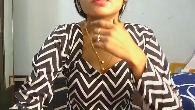 Aarti misty71 online show from March 21, 2026, 5:01 am