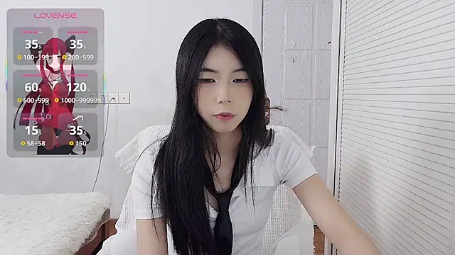 zhizhi0000 online show from October 21, 2025, 6:41 pm