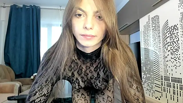 Snapshot of UnicornLand chatting on October 7, 2025, 10:56 am UnicornLand online show from October 7, 2025, 10:56 am