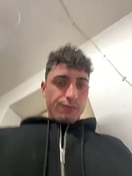 JJkim00 online show from April 23, 2026, 7:38 pm