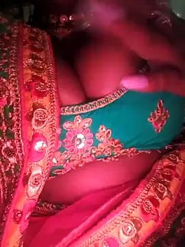 Dassing strip couple online show from March 6, 2026, 8:49 pm