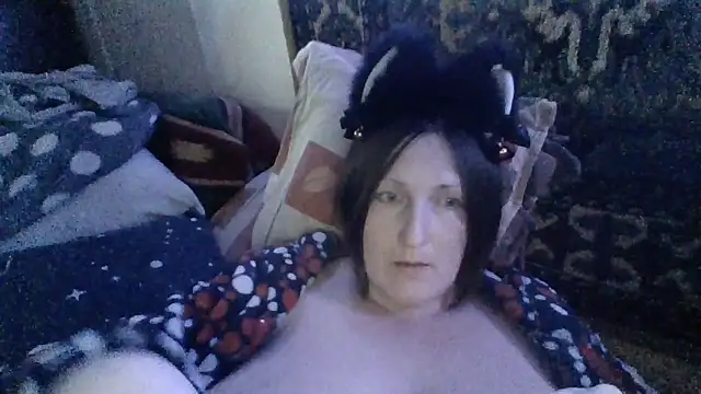 Snapshot of AllaSowinskaya chatting on March 15, 2026, 3:40 pm AllaSowinskaya online show from March 15, 2026, 3:40 pm