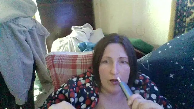 Snapshot of AllaSowinskaya chatting on April 11, 2026, 10:52 am AllaSowinskaya online show from April 11, 2026, 10:52 am