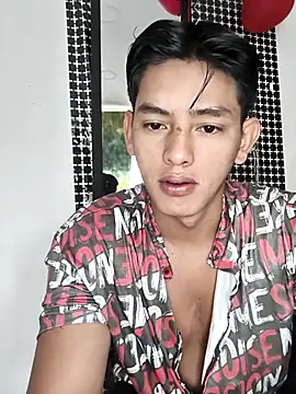 Hiroshi Shen online show from October 13, 2025, 12:27 pm