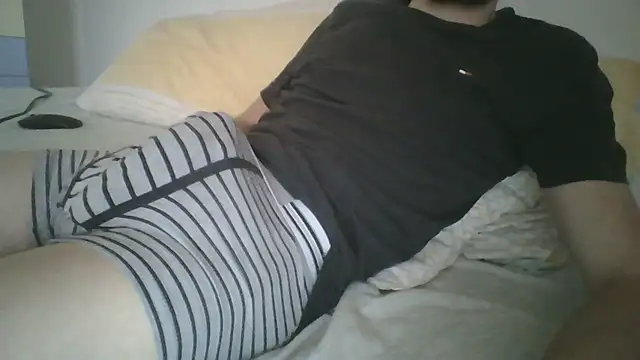 Snapshot of Hotboy096 chatting on October 9, 2025, 3:54 pm Hotboy096 online show from October 9, 2025, 3:54 pm