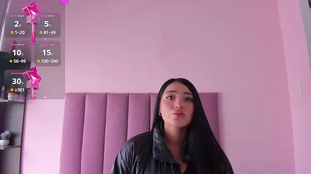 violet myerrs online show from October 4, 2025, 1:42 pm