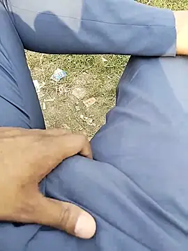 Dickdelhi online show from October 17, 2025, 8:50 am