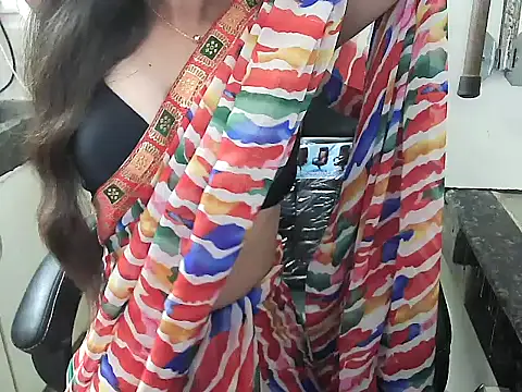 lovepihuu online show from October 8, 2025, 5:16 am