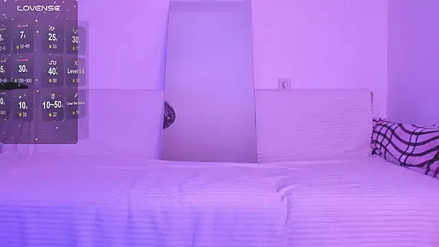 Snapshot of Lil_Foxy9 chatting on November 21, 2025, 4:49 pm Lil Foxy9 online show from November 21, 2025, 4:49 pm