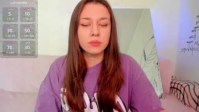 Lil Foxy9 online show from April 9, 2026, 5:29 am