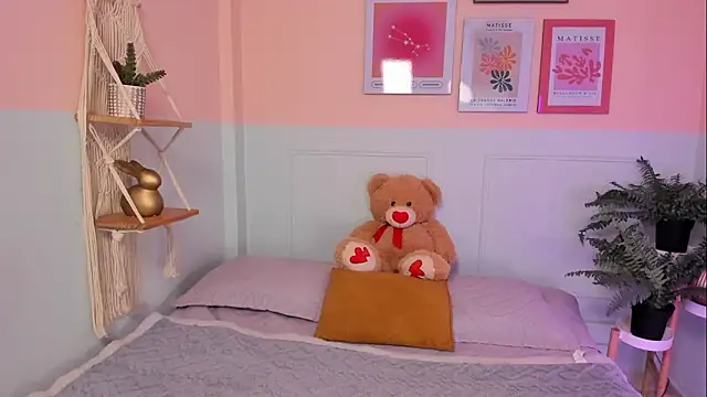 Camila Rivers online show from March 19, 2026, 4:16 am