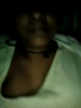 Snapshot of Sweet_Liza04 chatting on October 7, 2025, 2:20 am Sweet Liza04 online show from October 7, 2025, 2:20 am