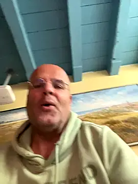 Renebisex online show from October 18, 2025, 7:31 am