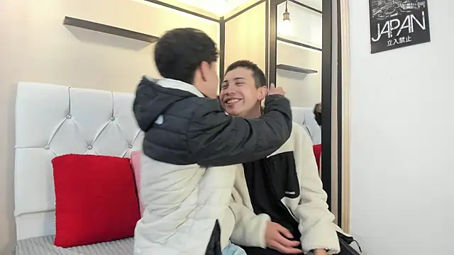 Axel  Evans online show from September 27, 2025, 11:48 am