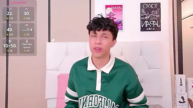 Axel  Evans online show from January 15, 2026, 12:54 pm