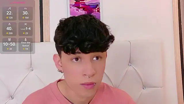 Axel  Evans online show from April 9, 2026, 12:32 pm