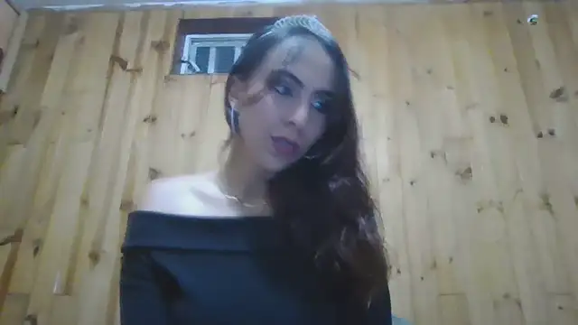 Snapshot of Roselingalvis13 chatting on November 1, 2025, 2:35 am Roselingalvis13 online show from November 1, 2025, 2:35 am