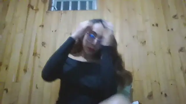 Roselingalvis13 online show from November 27, 2025, 2:57 am