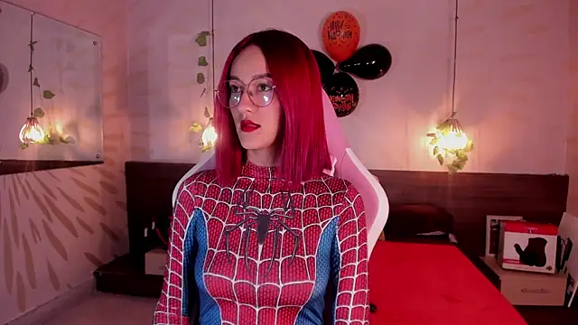 daphne courtis online show from October 11, 2025, 3:06 am