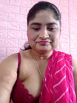 hornyriyanka online show from February 15, 2026, 3:03 am