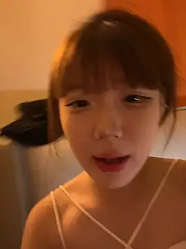 D-033 online show from November 6, 2025, 2:07 pm