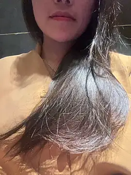 Bella 7777 online show from May 26, 2026, 1:29 pm