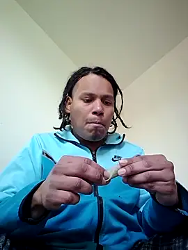 Snapshot of uratre chatting on January 6, 2026, 6:00 pm uratre online show from January 6, 2026, 6:00 pm