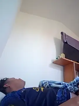 Snapshot of uratre chatting on January 12, 2026, 6:35 pm uratre online show from January 12, 2026, 6:35 pm