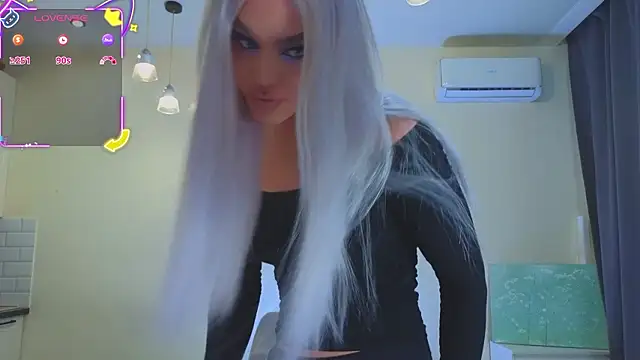 katebxtch online show from March 8, 2026, 8:23 pm