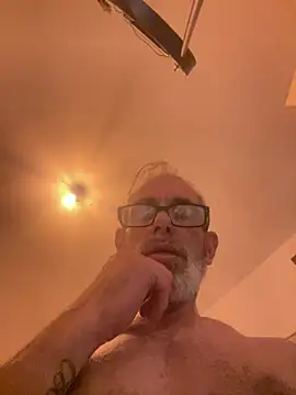 crisfootlicker online show from August 2, 2026, 6:28 pm