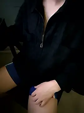 111owo111 online show from March 28, 2026, 11:54 am