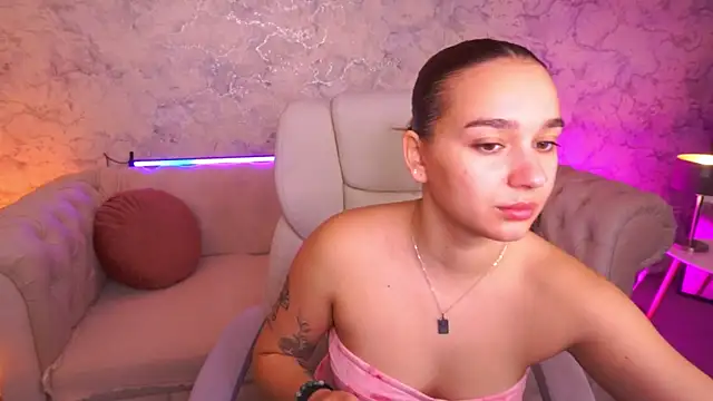 UrMuseOn online show from October 28, 2025, 7:56 am