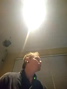 piercingpik online show from October 28, 2025, 9:28 pm