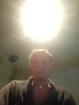 piercingpik online show from March 22, 2026, 7:39 pm