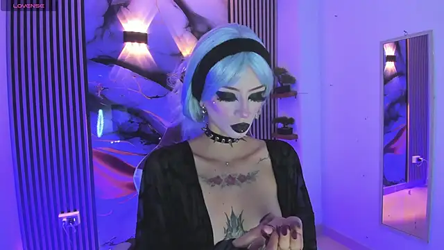 chloe jacksonn online show from April 21, 2026, 10:34 pm