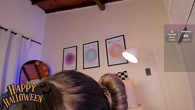 AriaMuse online show from October 30, 2025, 8:09 pm