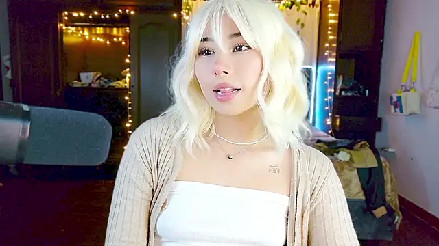 Snapshot of Shisuku_Sophi chatting on February 7, 2026, 3:54 am Shisuku Sophi online show from February 7, 2026, 3:54 am