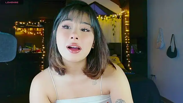 Snapshot of Shisuku_Sophi chatting on March 22, 2026, 11:30 pm Shisuku Sophi online show from March 22, 2026, 11:30 pm