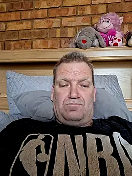 wallacelegend online show from November 27, 2025, 5:53 am