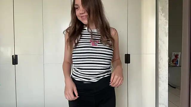 NebulaHaven online show from October 3, 2025, 6:05 pm