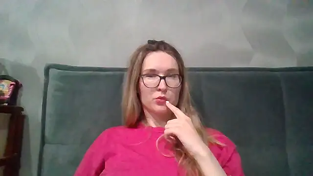 Snapshot of Jugira chatting on September 30, 2025, 10:04 pm Jugira online show from September 30, 2025, 10:04 pm