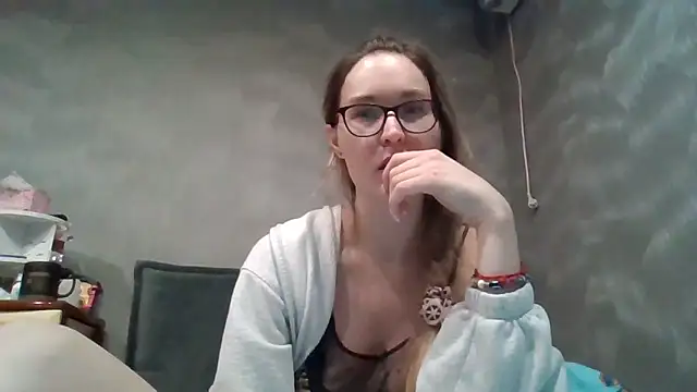 Snapshot of Jugira chatting on October 5, 2025, 10:29 pm Jugira online show from October 5, 2025, 10:29 pm