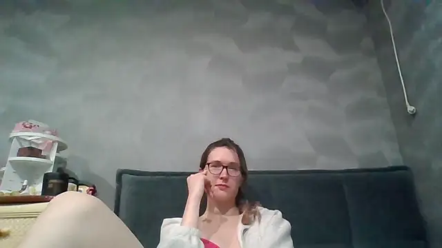 Snapshot of Jugira chatting on October 9, 2025, 11:25 pm Jugira online show from October 9, 2025, 11:25 pm