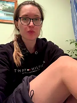 Snapshot of Jugira chatting on October 14, 2025, 3:46 pm Jugira online show from October 14, 2025, 3:46 pm