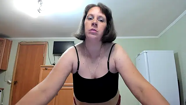 Snapshot of KATTYWARM_ chatting on September 29, 2025, 10:47 pm KATTYWARM online show from September 29, 2025, 10:47 pm
