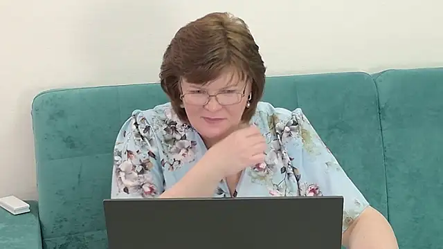 Sandra Sunrise online show from October 6, 2025, 11:18 am