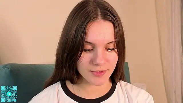 Snapshot of chloemilka chatting on September 29, 2025, 5:51 pm chloemilka online show from September 29, 2025, 5:51 pm